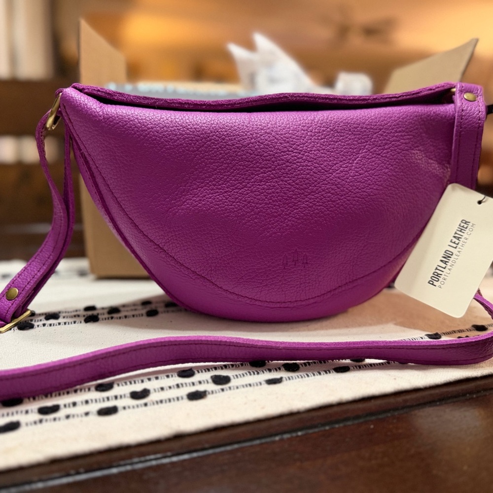Portland Leather Medium Koala Sling Bag – Cattleya New